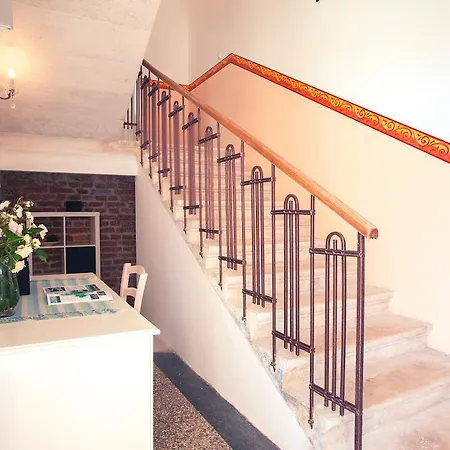 Valis Aurea 3*