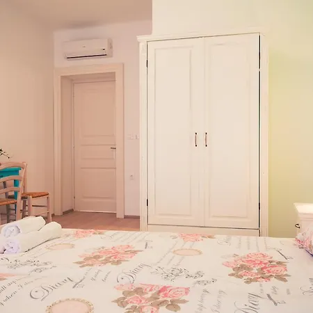 Frühstückspension Valis Aurea 3*